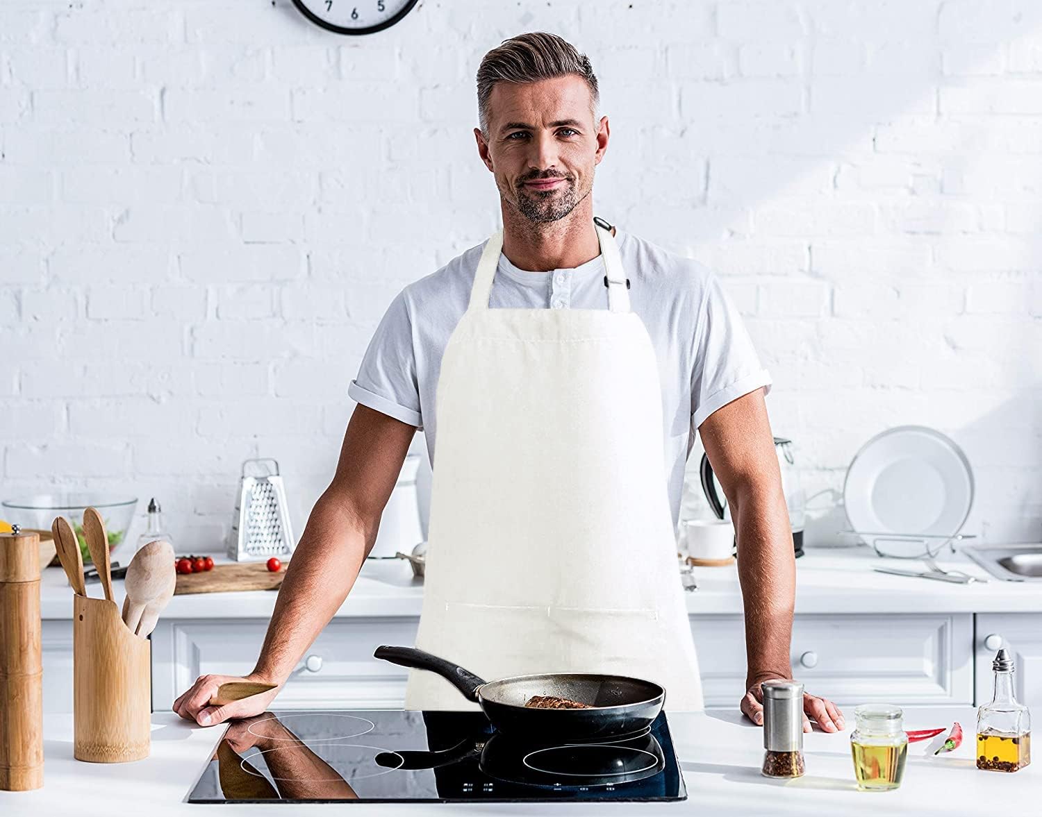 Utopia Kitchen - lot de 2 tabliers réglables - avec 2 poches, idéal barbecue