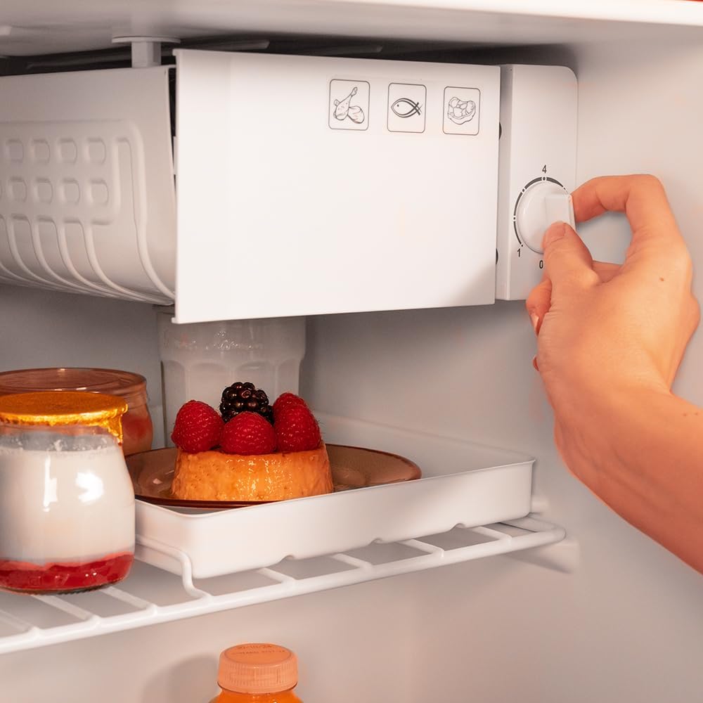 Cecotec - Mini Frigo Bolero CoolMarket TT - 55x44,7cm - Classe E, bac à glace, poignée chromée, beige