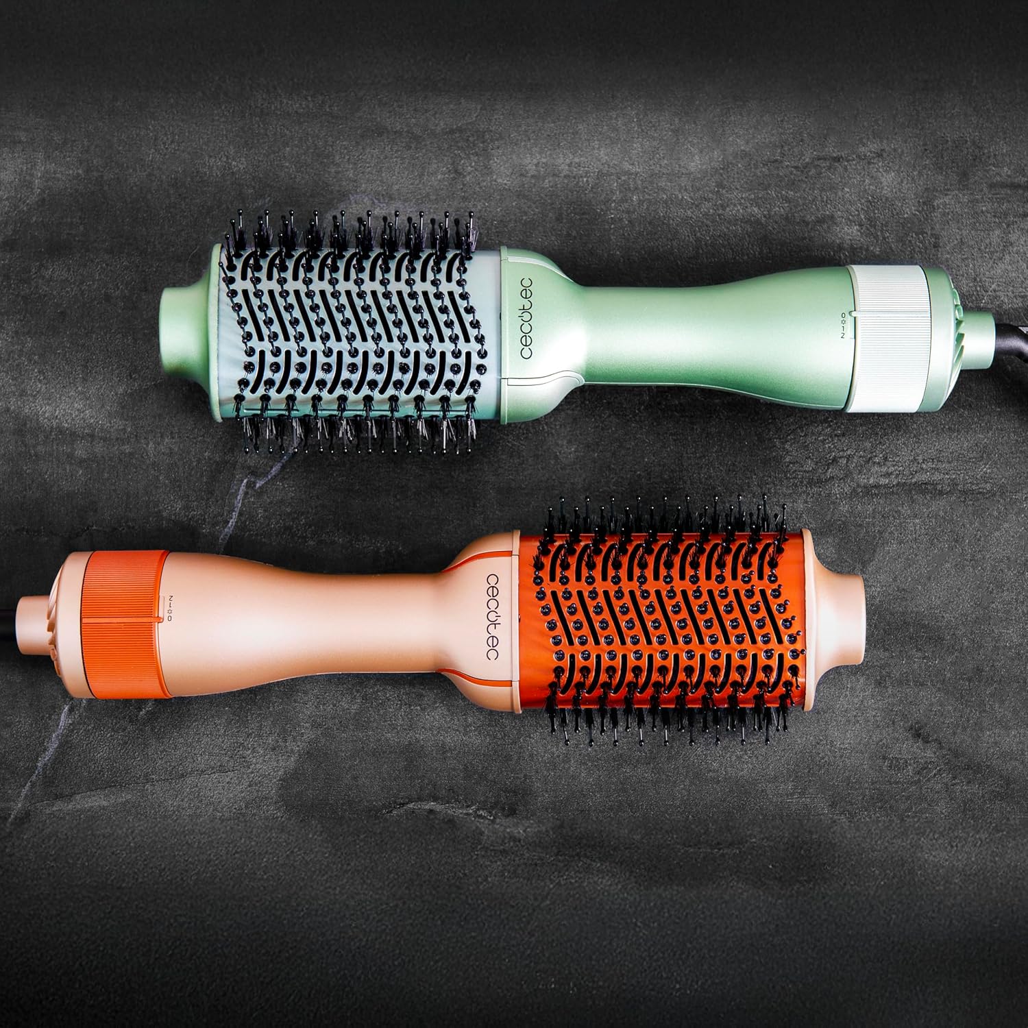 Cecotec - Brosse à Air CeramicCare - 1200W - sèche, lisse, volume, kératine