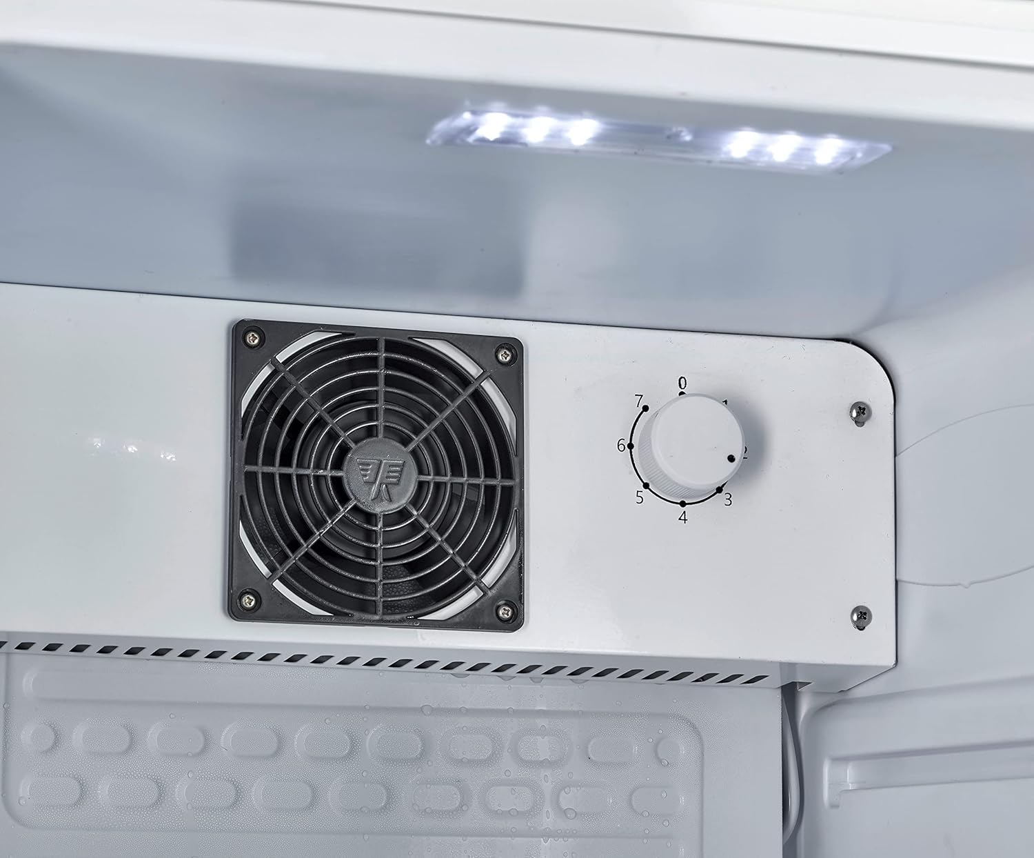 METRO Professional - réfrigérateur boisson - 54.5x54x84cm - 118L, froid statique, serrure, GSC2125