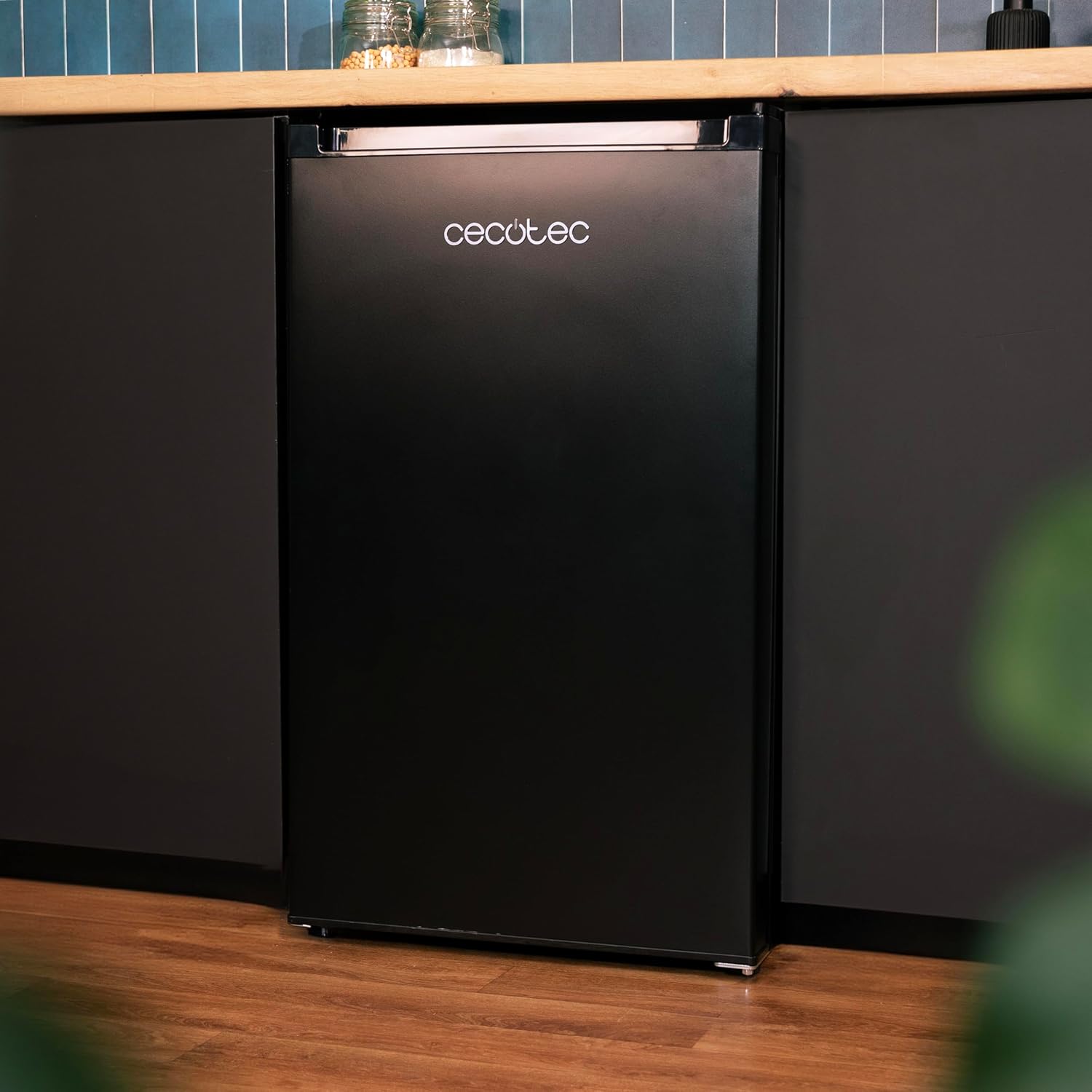 Cecotec - Bolero CoolMarket TT - 114L compact, classe E, porte réversible, TT114L Black