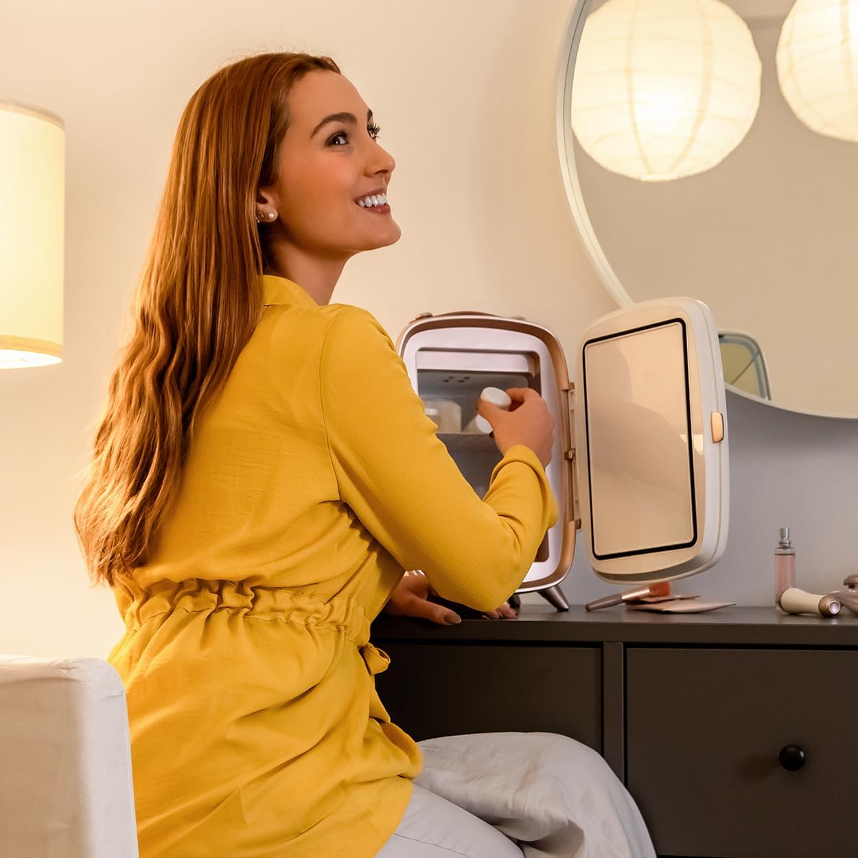 Cecotec - Mini-réfrigérateur pour cosmétiques - compact - 4L, refroidissement rapide