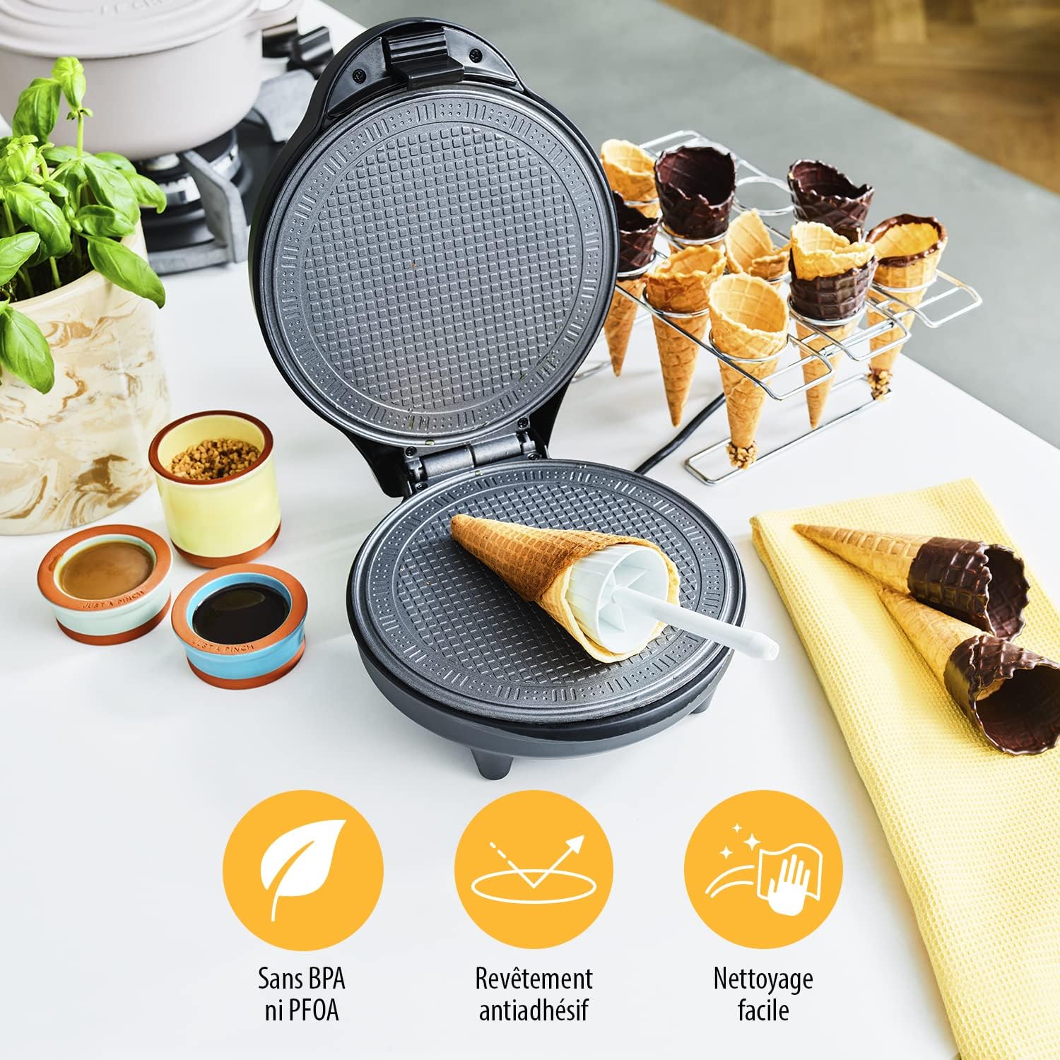 Tristar - WF-1170 - Gaufrier cornet glace 700W, diamètre 20 cm