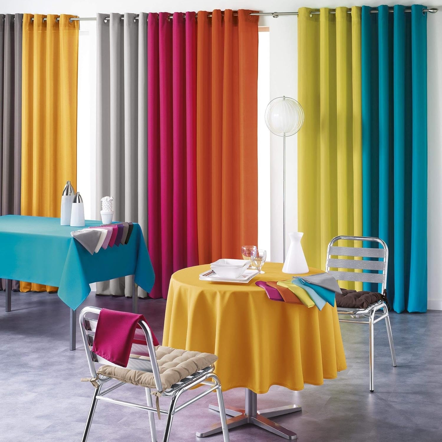 Nappe rectangulaire - uni polyester blanc - 140x250 cm - entretien facile