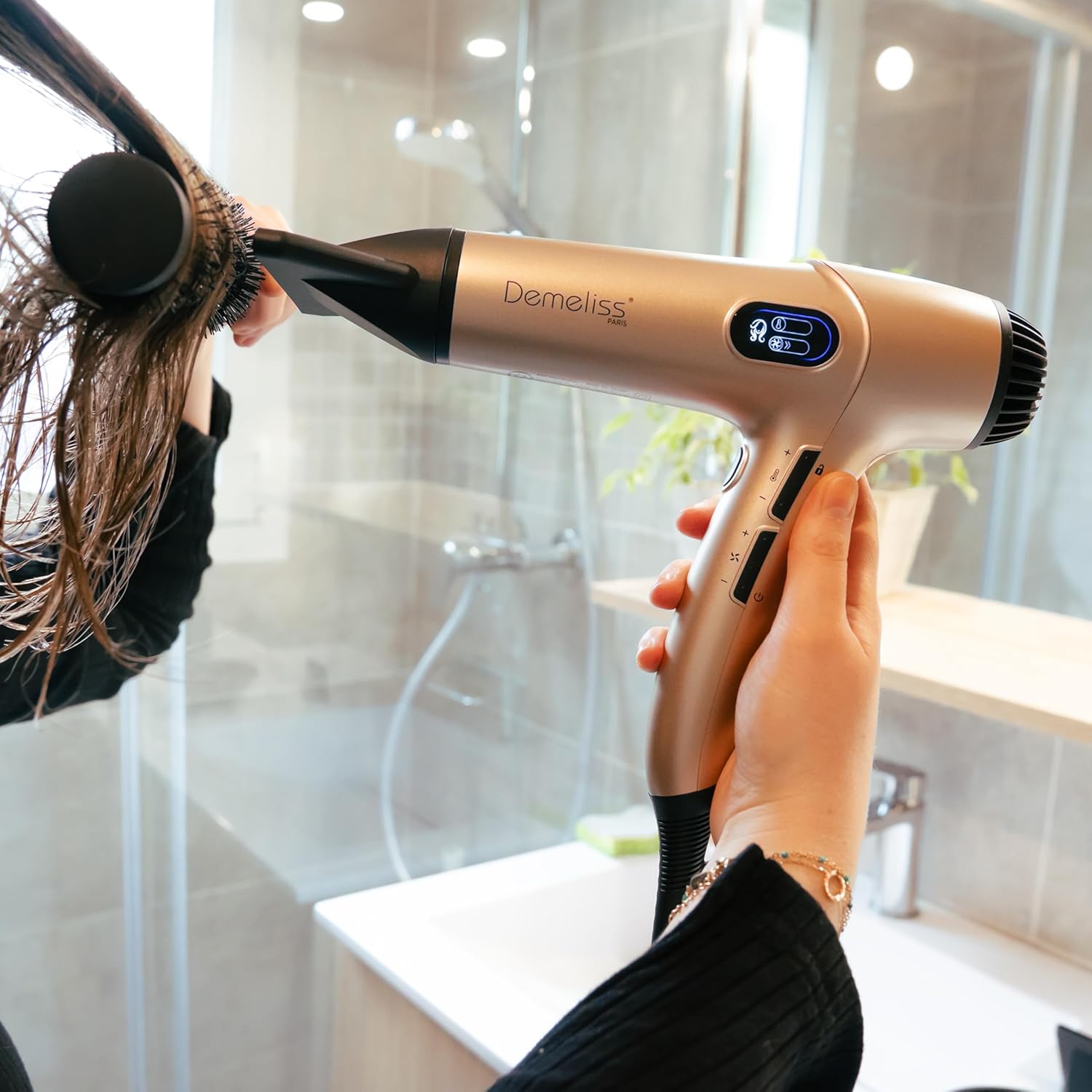 Demeliss Saint Algue - Pro Series - compact léger puissant - sèche-cheveux ionique 3 accessoires